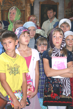 Молебен на начало нового учебного года. Увеличить изображение. Размер файла:954,97 Kb [800X1195]