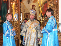 Архиепископ Казанский и Татарстанский посетил Набережные Челны. Увеличить изображение. Размер файла: 557 Kb [800X600]