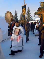 Рождественская ярмарка и крестный ход. Увеличить изображение. Размер файла: 142,26 Kb [600X800]
