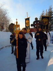 Рождественская ярмарка и крестный ход. Увеличить изображение. Размер файла: 140,14 Kb [600X800]