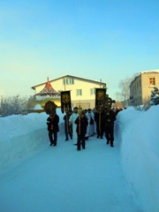 Рождественская ярмарка и крестный ход. Увеличить изображение. Размер файла: 109,03 Kb [600X800]