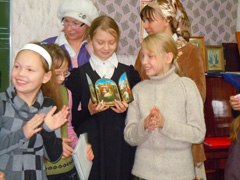 Конкурс воскресных школ города. Увеличить изображение. Размер файла: 207,04 Kb [800X600]