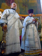 Богослужение в день Сретения Господня. Увеличить изображение. Размер файла: 158,82 Kb [600X800]