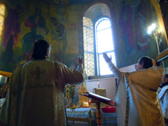 Богослужение в день Сретения Господня. Увеличить изображение. Размер файла: 175,77 Kb [800X600]