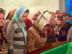 Престольные торжества в день памяти Ксении Петербургской. Увеличить изображение. Размер файла: 446,37 Kb [800X600]