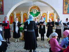 Престольные торжества в день памяти Ксении Петербургской. Увеличить изображение. Размер файла: 474,57 Kb [800X600]