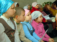 Престольные торжества в день памяти Ксении Петербургской. Увеличить изображение. Размер файла: 458,1 Kb [800X600]