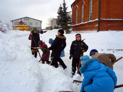 Масленица в детской воскресной школе. Увеличить изображение. Размер файла: 164,78 Kb [800X600]
