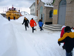 Масленица в детской воскресной школе. Увеличить изображение. Размер файла: 138,9 Kb [800X600]