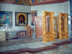 Установка нового иконостаса. Увеличить изображение. Размер файла: 199,89 Kb [800X600]