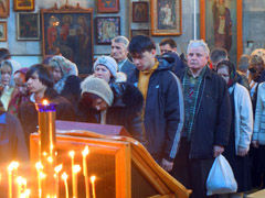 Чин выноса креста в Боровецком храме. Увеличить изображение. Размер файла: 175,74 Kb [800X600]
