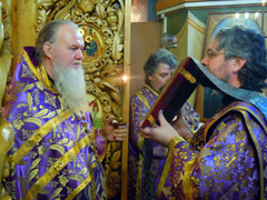 Чин выноса креста в Боровецком храме. Увеличить изображение. Размер файла: 242,77 Kb [800X600]