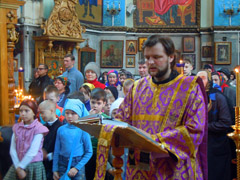 Чин выноса креста в Боровецком храме. Увеличить изображение. Размер файла: 226,32 Kb [800X600]