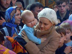 Причастие детей воскресной школы. Увеличить изображение. Размер файла: 166,04 Kb [800X600]