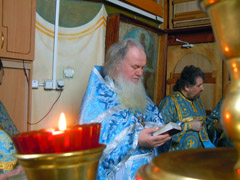 Празднование Благовещения Пресвятой Богородицы в архиерейском подворье. Увеличить изображение. Размер файла: 173,53 Kb [800X600]