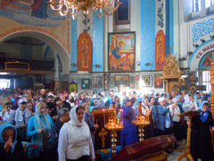 Празднование Благовещения Пресвятой Богородицы в архиерейском подворье. Увеличить изображение. Размер файла: 226,25 Kb [800X600]