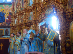 Празднование Благовещения Пресвятой Богородицы в архиерейском подворье. Увеличить изображение. Размер файла: 234,25 Kb [800X600]