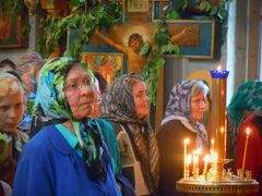 Богослужение в праздник Пятидесятницы. Увеличить изображение. Размер айла: 235,6 Kb [800X600]