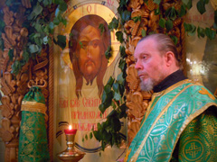 Богослужение в праздник Пятидесятницы. Увеличить изображение. Размер айла: 264,74 Kb [800X600]