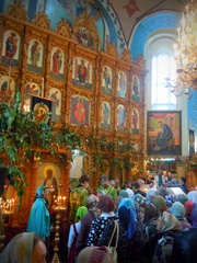 Богослужение в праздник Пятидесятницы. Увеличить изображение. Размер айла: 242,64 Kb [600X800]