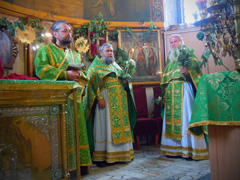 Богослужение в праздник Пятидесятницы. Увеличить изображение. Размер айла: 282,01 Kb [800X600]