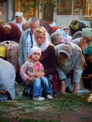 Богослужение в праздник Пятидесятницы. Увеличить изображение. Размер айла: 215,36 Kb [600X800]