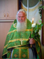 Богослужение в праздник Пятидесятницы. Увеличить изображение. Размер айла: 179,84 Kb [600X800]