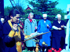 Панихида в день памяти почившего настоятеля храма. Увеличить изображение. Размер файла: 339,85 Kb [800X600]