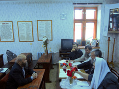 Выпускной экзамен в Школе катехизаторов.Увеличить изображение. Размер файла: 203,55 Kb [800X600]