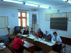 Выпускной экзамен в Школе катехизаторов.Увеличить изображение. Размер файла: 210,05 Kb [800X600]