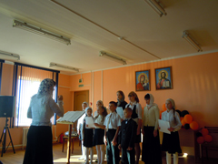 Выпускной вечер в школе катехизаторов. Увеличить изображение. Размер файла: 164,26 Kb [800X600]