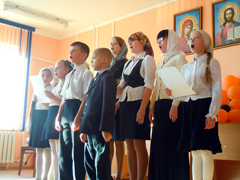 Выпускной вечер в школе катехизаторов. Увеличить изображение. Размер файла: 198,82 Kb [800X600]