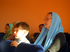 Выпускной вечер в школе катехизаторов. Увеличить изображение. Размер файла: 153,34 Kb [800X600]