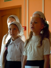 Выпускной вечер в школе катехизаторов. Увеличить изображение. Размер файла: 135,62 Kb [600X800]