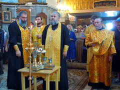 Праздничные мероприятия в день Петра и Павла прошли в соборе. Увеличить изображение. Размер файла: 542,78 Kb [800X600]