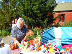 Ярмарка в день Петра и Павла. Увеличить изображение. Размер файла:697,16 Kb [800X600]