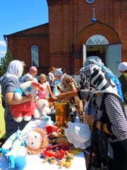 Ярмарка в день Петра и Павла. Увеличить изображение. Размер файла:612,25 Kb [600X800]