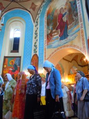 Богослужения в день Казанской иконы Божией Матери. Увеличить изображение. Размер файла: 405,38 Kb [600X800]