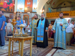 Богослужения в день Казанской иконы Божией Матери. Увеличить изображение. Размер файла: 408,79 Kb [800X600]