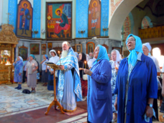 Богослужения в день Казанской иконы Божией Матери. Увеличить изображение. Размер файла: 352 Kb [800X600]