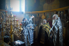 Вечерня Великой пятницы. Увеличить изображение. Размер файла: 209,53 Kb [800X536]