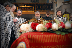 Вечерня Великой пятницы. Увеличить изображение. Размер файла: 191,67 Kb [800X536]