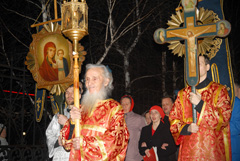 Богослужения в праздник Светлого Христова Воскресения. Увеличить изображение. Размер файла: 272,19 Kb [800X536]