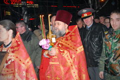 Богослужения в праздник Светлого Христова Воскресения. Увеличить изображение. Размер файла: 264,99 Kb [800X536]