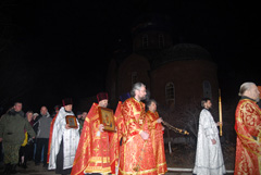 Богослужения в праздник Светлого Христова Воскресения. Увеличить изображение. Размер файла: 158,67 Kb [800X536]