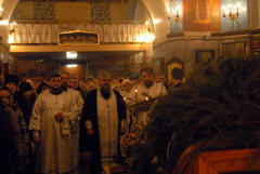 Всенощное бдение в канун Рождества Христова. Увеличить изображение. Размер файла: 195,28 Kb [800X536]