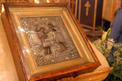 Ночное Божественная Литургия в Боровецком храме г. Набережные Челны. Увеличить изображение. Размер файла: 127,99 Kb [800X536]