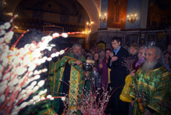 Богослужения Вербного воскресенья. Увеличить изображение. Размер файла: 126,32 Kb [800X536]