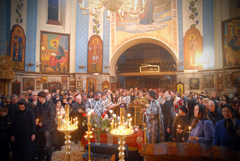 Утреня Великой субботы с чином погребения. Увеличить изображение. Размер файла: 236,21 Kb [800X536]