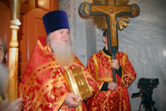 Богослужения в праздник Светлого Христова Воскресения. Увеличить изображение. Размер файла: 227,96 Kb [800X536]